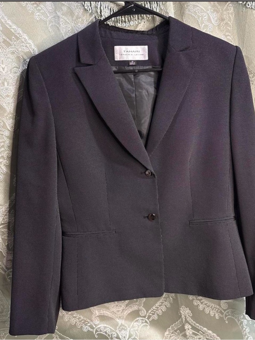 Tahari Black Women's Tailored Two-Button Blazer